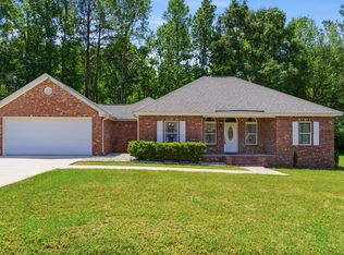 9 Cameron Place Dr, Hattiesburg, MS 39402