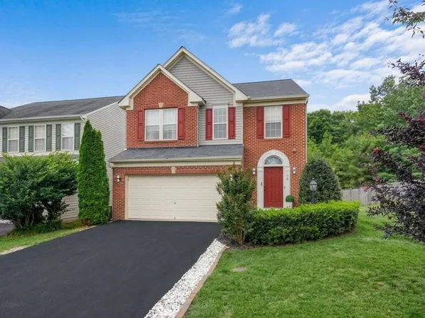20 Pike Pl, Stafford, VA 22554