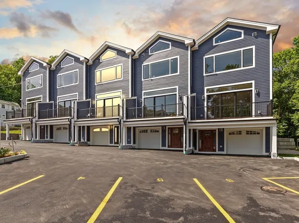 53 Packards Ln #3, Quincy, MA 02169