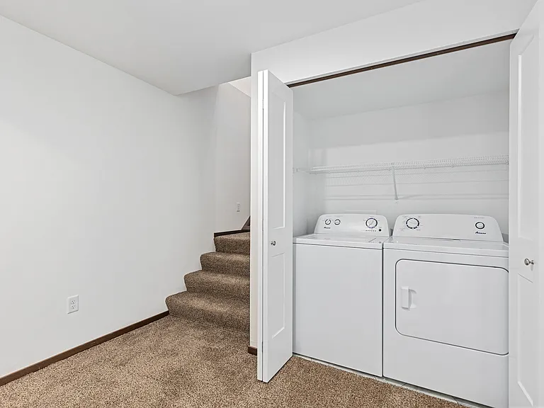 Shepherd Hills Commons — Photo 16