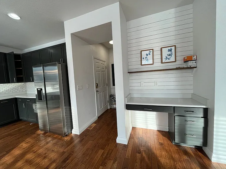 3233 Anika Dr — Photo 10