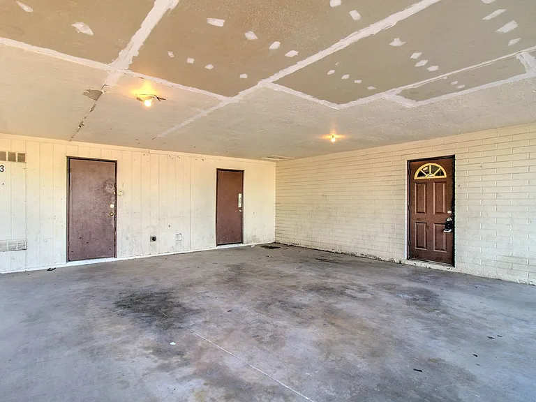 371 N Williams St — Photo 4