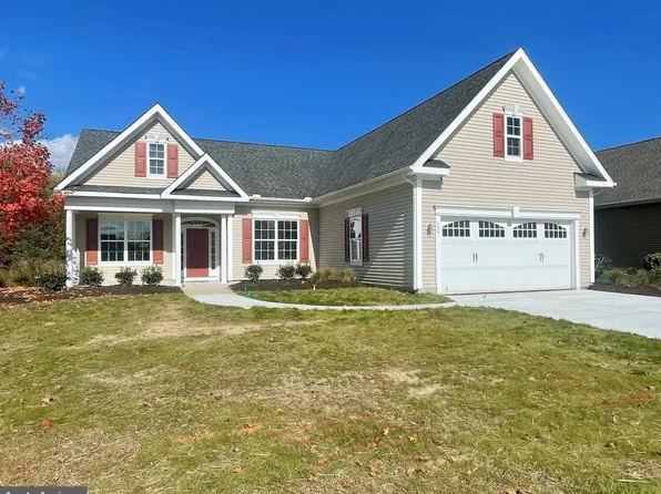 438 Aston Villa Dr, Felton, DE 19943