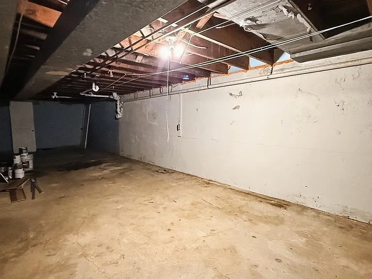 706 S College Ave — Photo 10