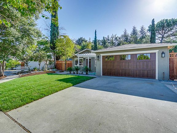 3rd image of 185 La Canada Ct