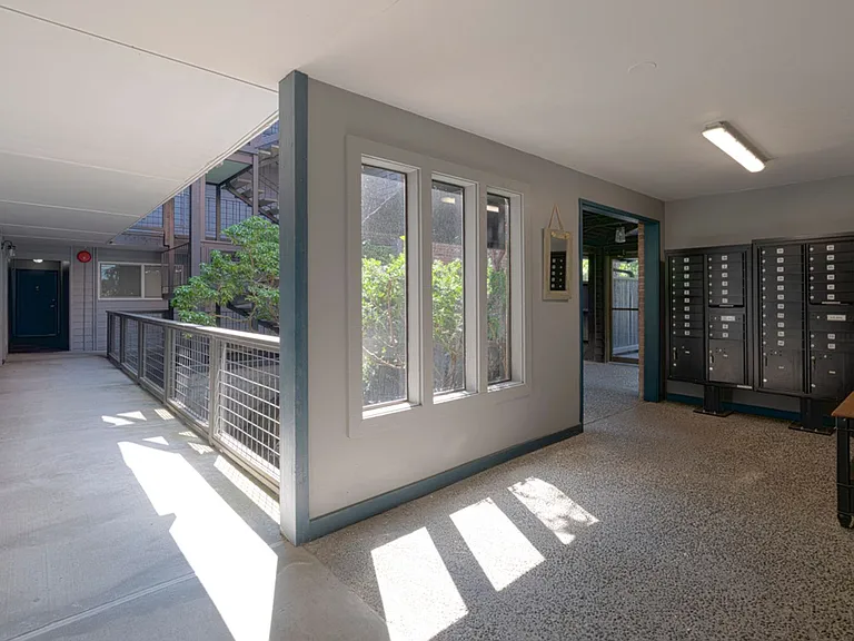 Villa Andora in West Seatte — Photo 6