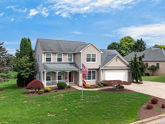 2nd image of 766 Sugar Maple Ln