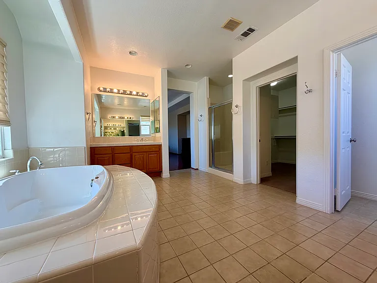 43130 Calle Camellia — Photo 20