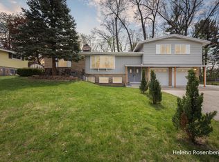 1456 54th St SE, Kentwood, MI 49508