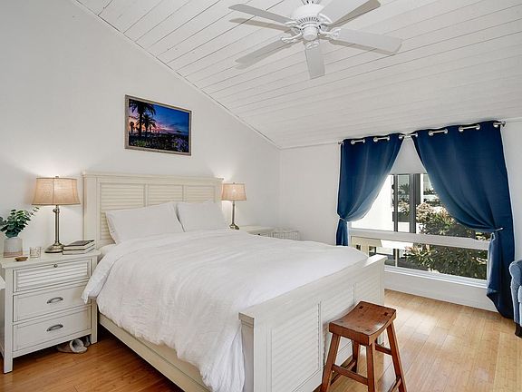 4th image of 321 Longden Ln