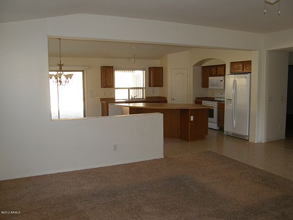 5th image of 16094 Winslow Dr