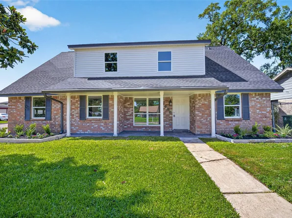 8438 Gallahad St, Houston, TX 77078