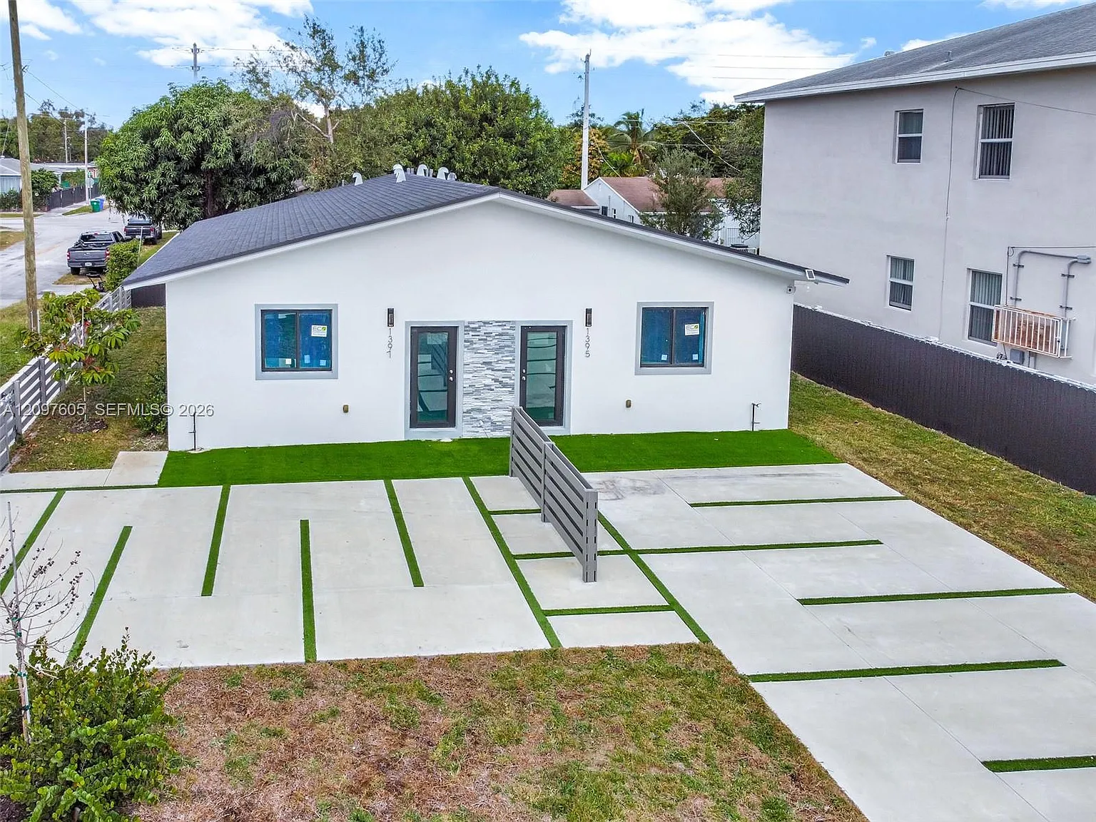 N Miami Estates — Photo 3