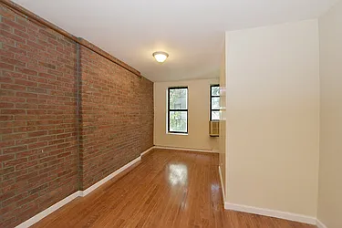 Rented by Nest Seekers International