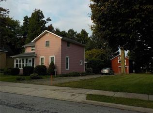 21 Smedley St, North East, PA