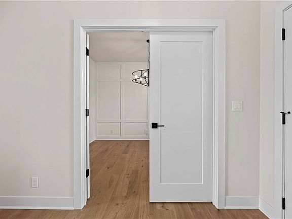 5th image of 517 Bentwater Dr