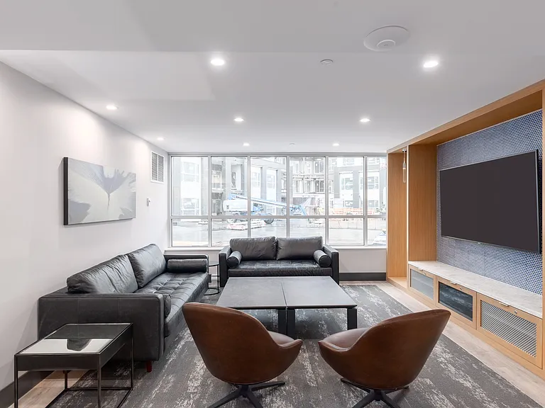 809 Village Dr — Photo 22