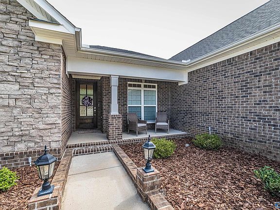 3rd image of 8230 Nantucket Cir