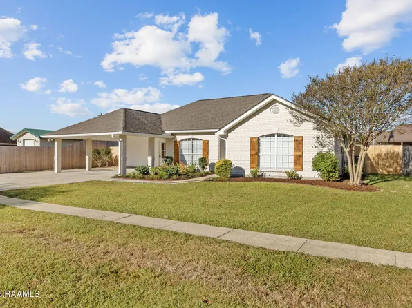 200 Papa Joe Dr, Broussard, LA 70518
