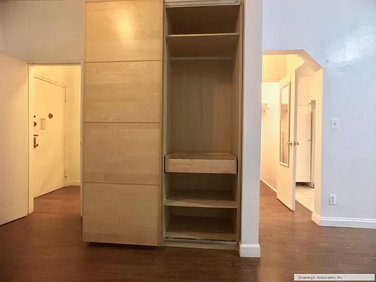 Rented by Sovereign Associates | media 20