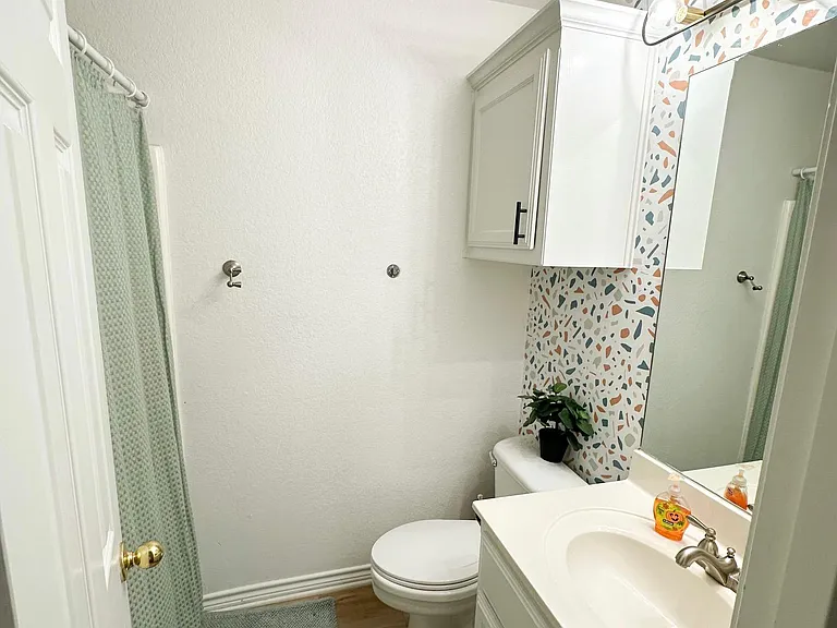 1220 W Main St — Photo 12