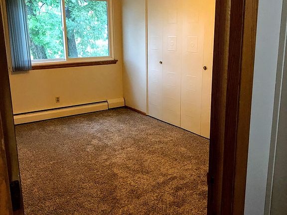 5th image of 3910 Aldrich Ave S APT 304
