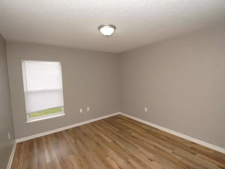 11382 Aston Hall Dr S — Photo 20