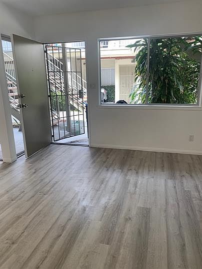 1st image of 1615 N Harvard Blvd #15992053