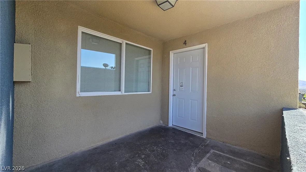 2 bed, 1.0 bath, 3356 sqft, $1,250 — Photo 3