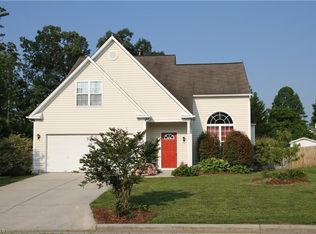 3910 Lake Meadow Dr, Jamestown, NC 27282