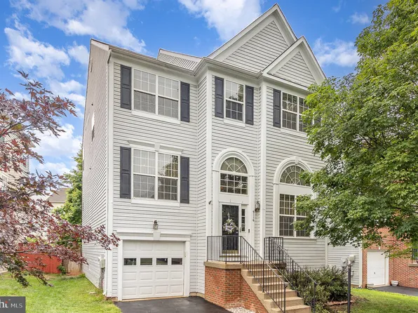 9116 Mineola Ct, Manassas, VA 20111