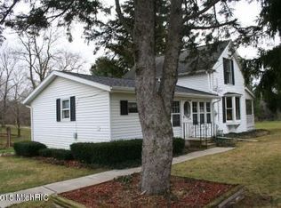 4885 Territorial Rd, Benton Harbor, MI 49022