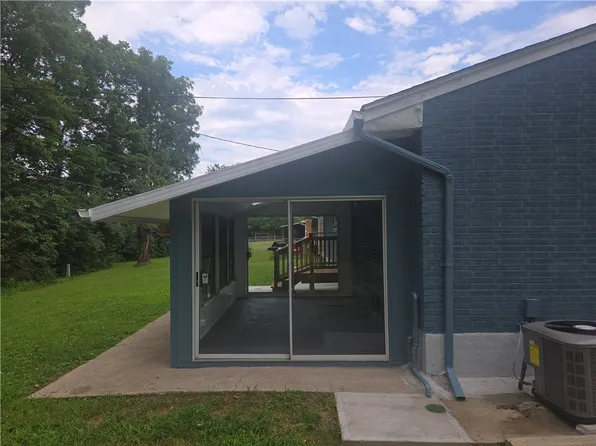 5050 Leedale Dr, Dayton, OH 45417