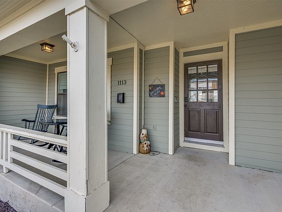 3rd image of 1113 Carlock St