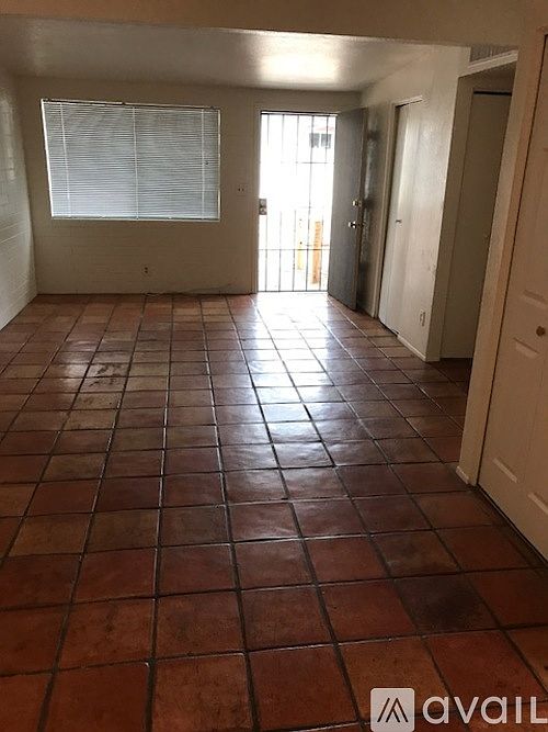 2nd image of 4008 S Evergreen Ave