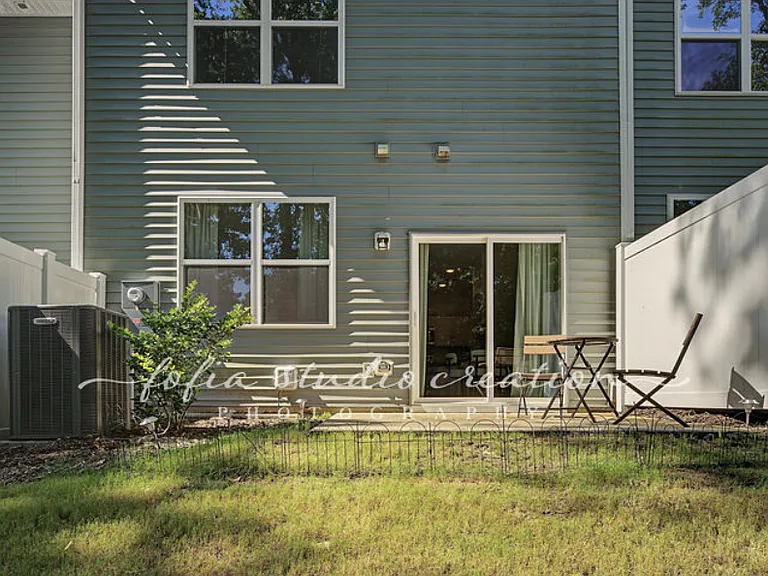 1005 Dakine Dr — Photo 28