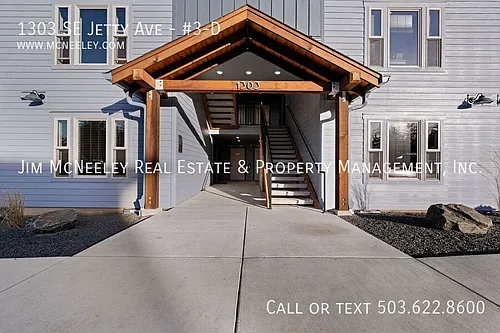 1303 SE Jetty Ave #3-D Photo 1