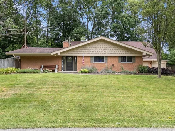 5262 Bittersweet Dr, Dayton, OH 45429