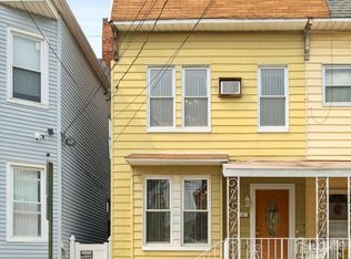 430 Central Ave, Harrison, NJ 07029