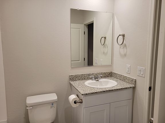 5th image of 138 W Douglas Ave