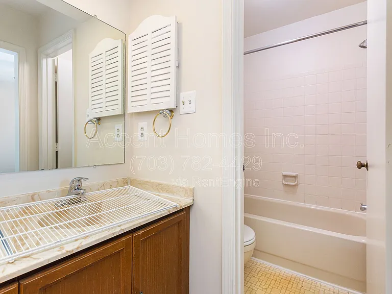 2514 S Arlington Mill Dr #C — Photo 15