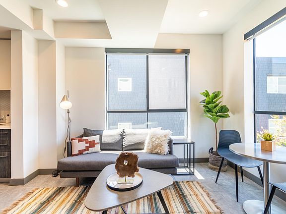 2nd image of 3815 W Avenue 43 #221