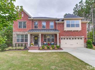 36 Peninsula Ct, Clayton, NC 27520