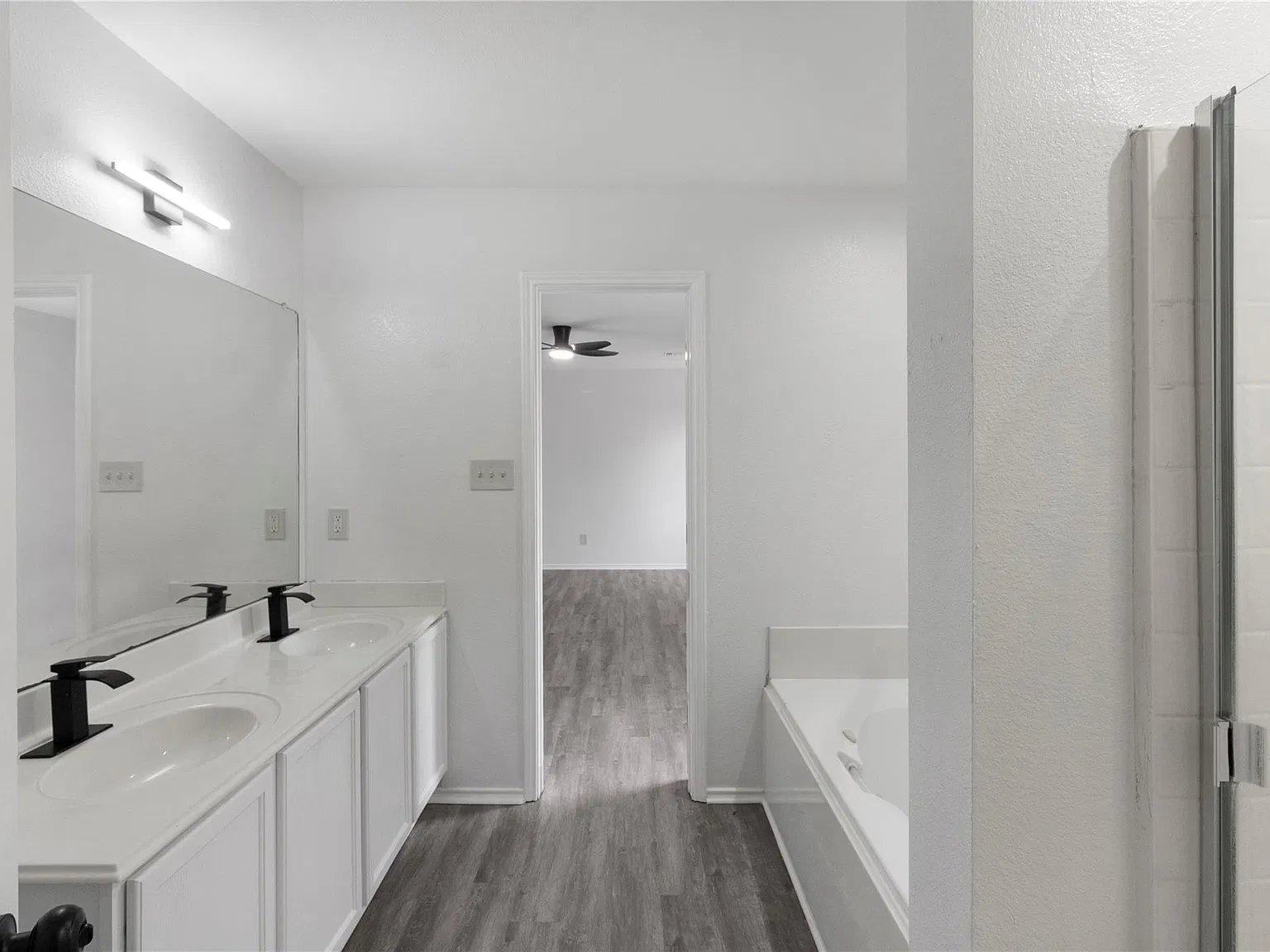 5 bed, 2764 sqft, $2,750 — Photo 4
