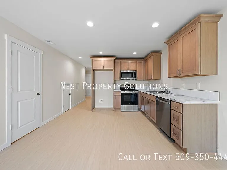 1613 W Lee St #C — Photo 5