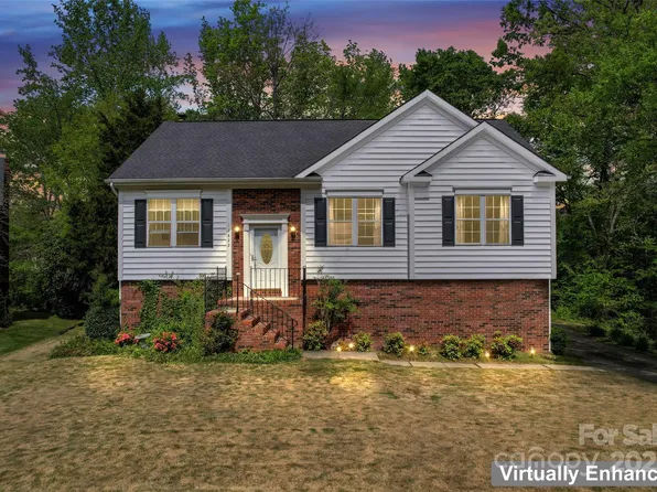 12822 Diamond Dr, Pineville, NC 28134