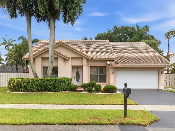 761 Greenbriar Avenue, Davie, FL 33325
