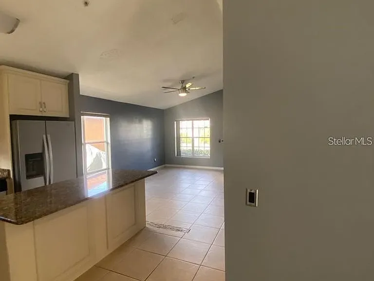 9655 Hollyhill Dr — Photo 7