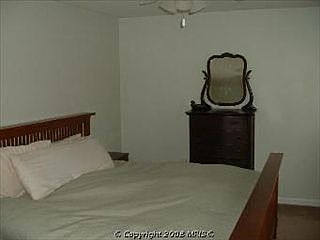 5th image of 10 Bedford Ct