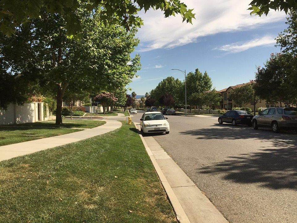 1st image of 4256 Voltaire St